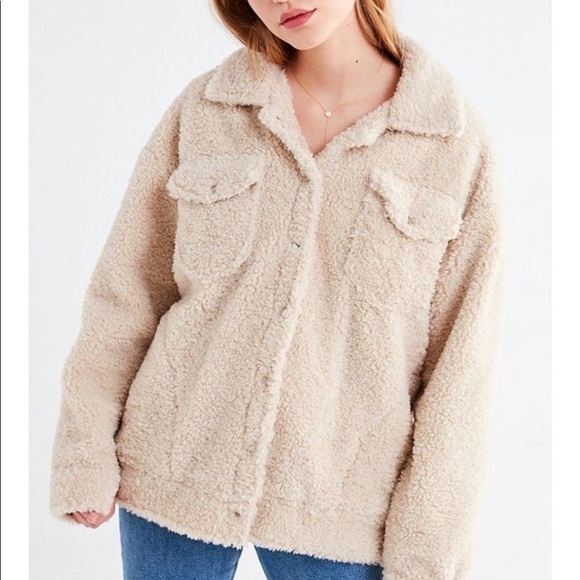 URBAN OUTFITTERS WOMEN’S CREAM SHERPA JACKET - Picture 1 of 14